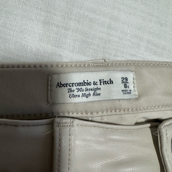 Abercrombie 90’s Straight Ultra High Rise Jeans | GREAT CONDITION! - Picture 2 of 5